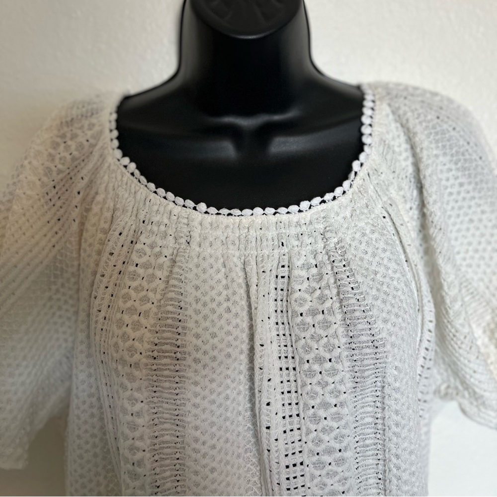 Cable & Gauge Large White Blouse